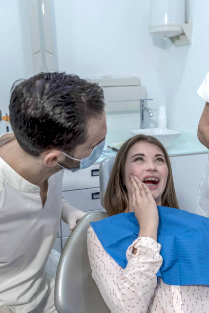Best Emergency Dentist for Knocked-Out Tooth in Mccleary, WA